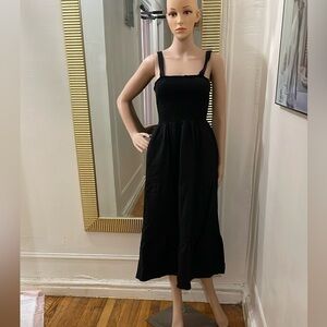 VETTA Black Sleeveless Square Neck Midi Sundress